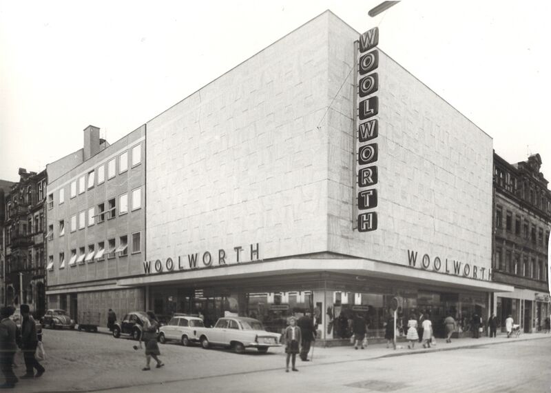 Datei:Woolworth-Neubau 1960.jpg
