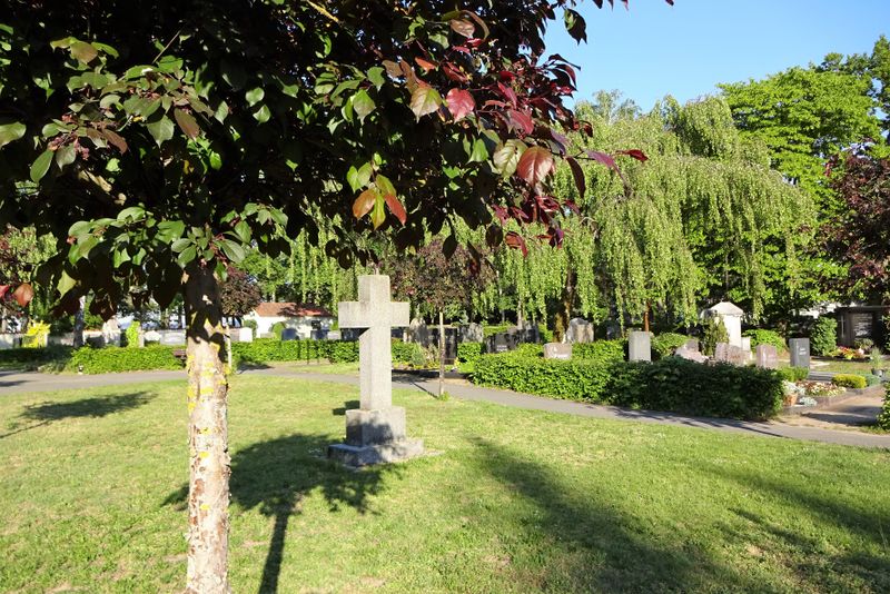 Datei:Friedhof 25.jpg