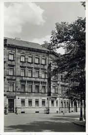 Bahnhofplatz 2 gel 1955.jpg