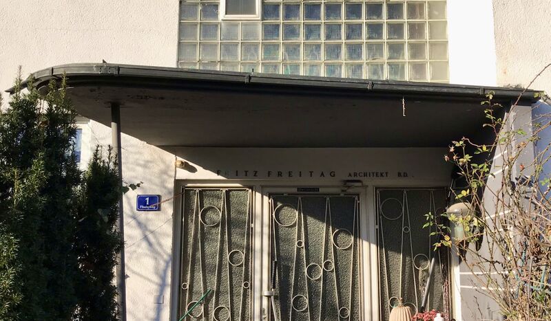 Datei:Freitag-Fliederweg 1.jpeg