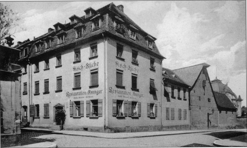 Datei:Gaststätte Fisch-Küche Postkarte um 1910; Alexanderstraße 25, Ecke Hallstraße; 1982 für City-Center abgerissen.jpg