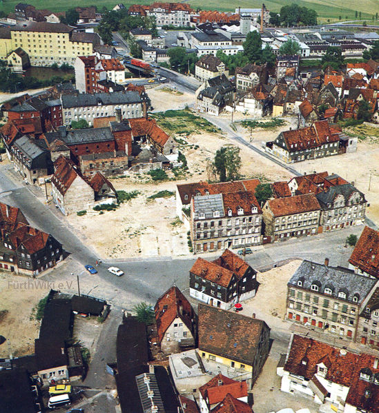 Datei:Luftbild Gänsberg Abriss.jpg