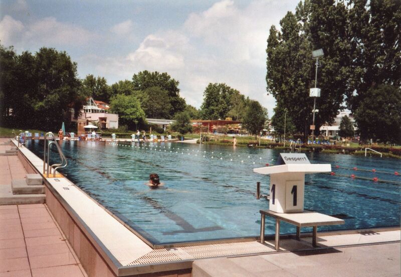 Datei:NL-FW 04 2286 KP Schaack Sommerbad 27.4.2007.jpg