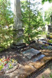 Alte Grabmal Kunst 4.jpg