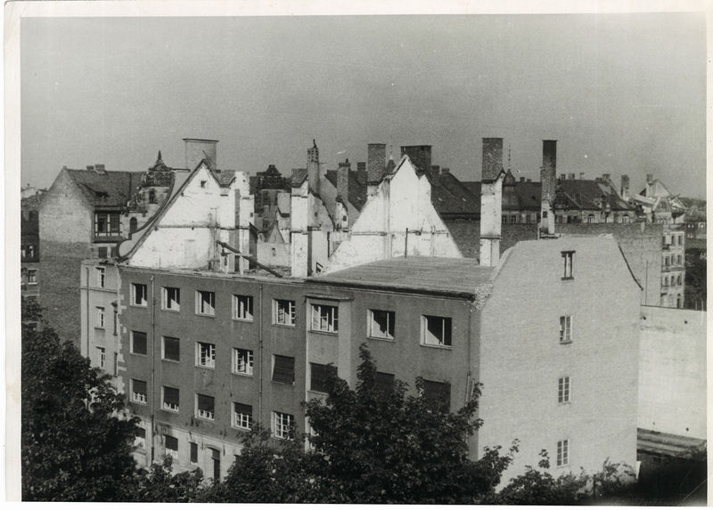 Datei:Bombenschaden Winklerstraße 21-23.jpg