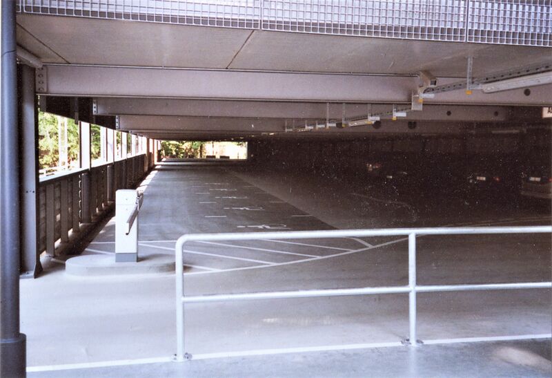 Datei:NL-FW 04 2403 KP Schaack Parkhaus Klinikum 16.8.2008.jpg