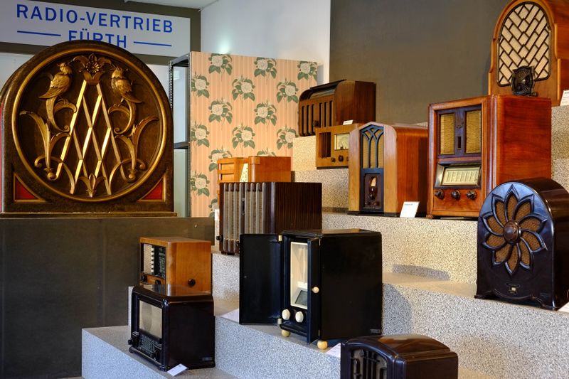 Datei:Beginne des Rundfunks.jpg