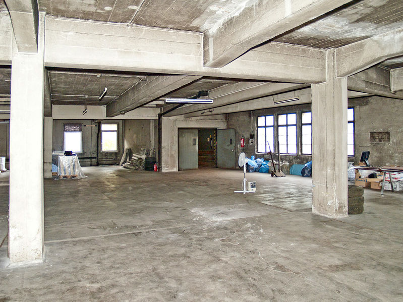 Datei:Central Garage Ansicht MM240042.jpg