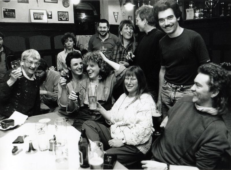 Datei:G Lore Wolfgang Adler Petra Adler Dagmar Orwen Mikes Frau Mike Pfeffer Irmgard Herney Thomas Foester Rotraut Michael Brendecke Jürgen Dirscherl.jpg