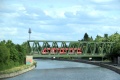 Der Main-Donau-Kanal - Blick Richtung Osten, im Hintergrund die Brücke der <!--LINK'" 0:5--> und der Fernsehturm in Nürnberg