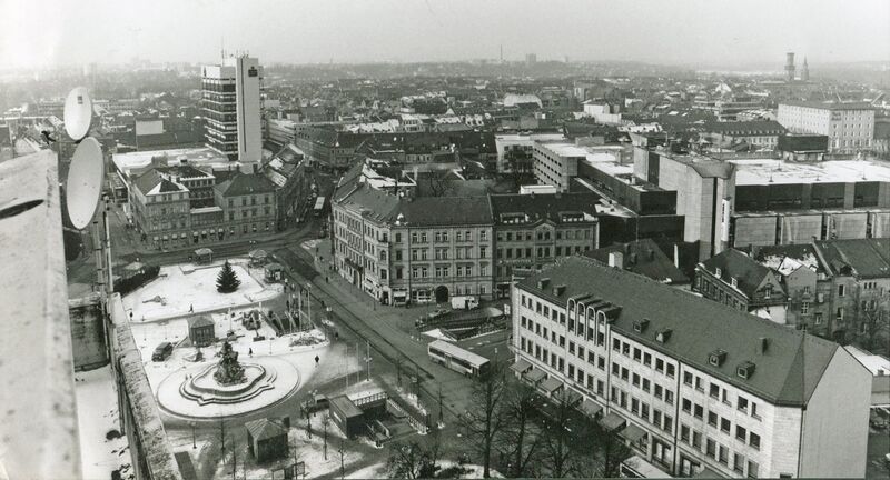 Datei:Blick vom Bahnhof-Center 02.jpg