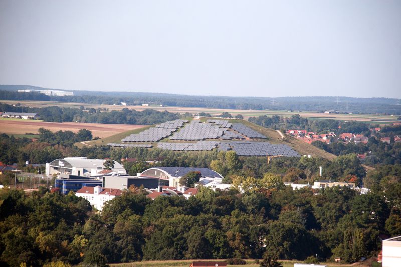 Datei:Solarberg 2013.jpg