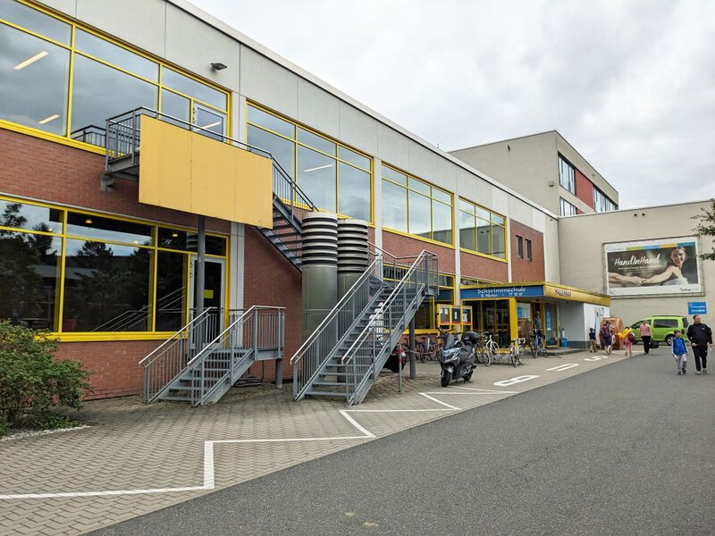 Datei:20240713 Hallenbad.jpg