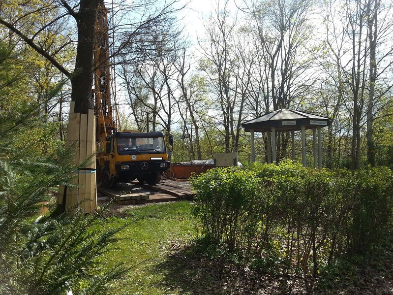 Datei:Gaggerlas Quelle 28.04.16 02.jpg