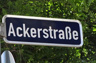 Straßenschild Ackerstraße.jpg