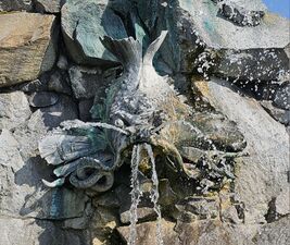 2025 08 23 Centaurenbrunnen Detail3.jpg