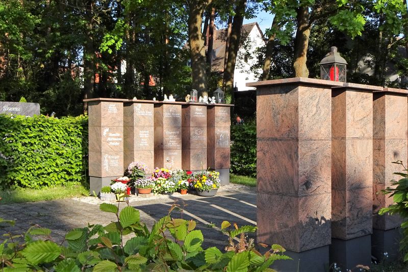 Datei:Friedhof 20.jpg