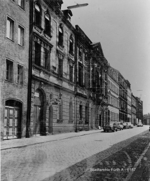 Datei:Kristallpalast A6187 ca 1970.jpg