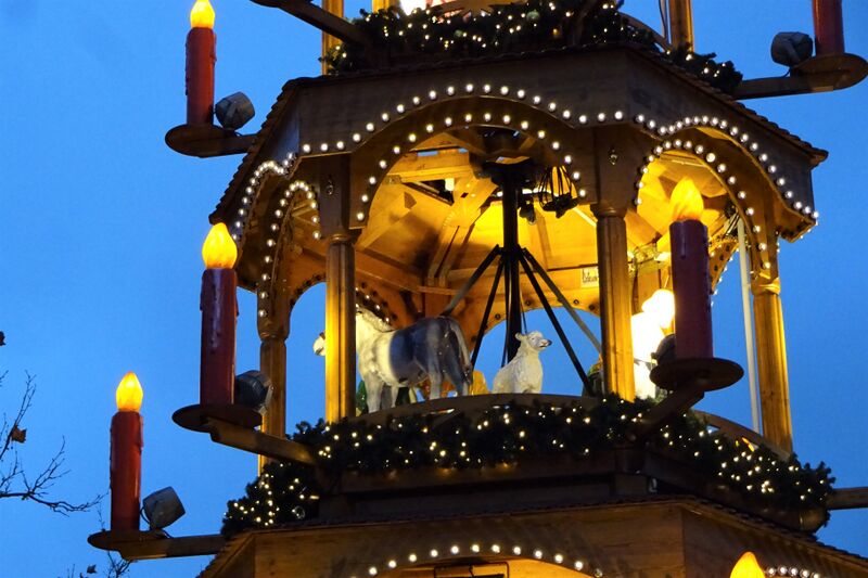 Datei:Weihnachtsmarkt 17 2022.jpg