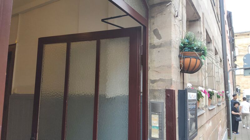 Datei:Mesusa, Bäumenstraße 4.jpg