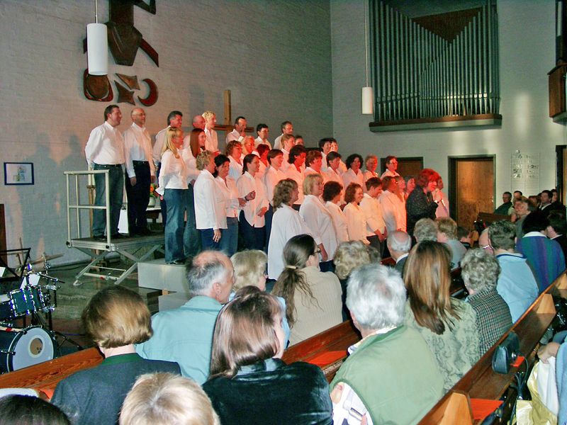 Datei:Gospelsingers 20030518 0004.JPG