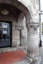 Ladentür Nürnberger Straße 2 2025.jpg