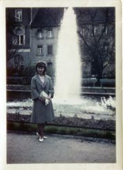 Springbrunnen vor der Friedrichstraße 1964.jpg