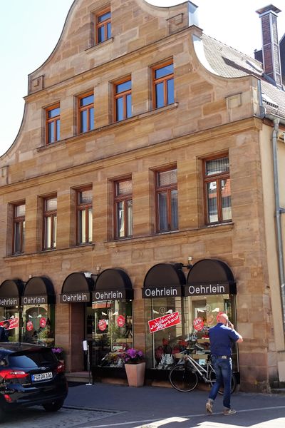 Datei:Oehrlein Gebäude 2020.jpg