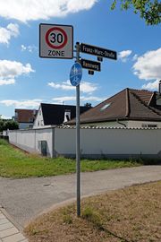 Franz-Marc-Straße Aug 2020.jpg