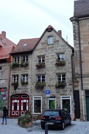 Anwesen Helmstraße 11.jpg