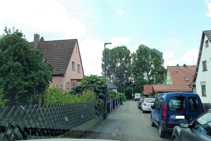 Datei:Seerosenstraße 2020.jpg