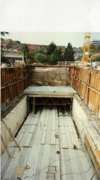 Datei:NL-FW 04 1000.4 KP Schaack U-Bahnhof Stadthalle 12.10.1996.jpg