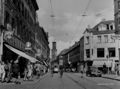 Blick in die Schwabacher Straße, links die Schuhgeschäfte Hagler und Pöhlmann, ca. 1955