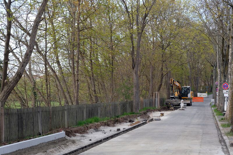 Datei:Dambacher Straße April 2021.jpg