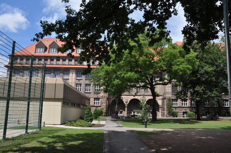 Datei:2012 Hardenberg-Gymnasium.jpg