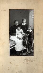 Duckla Familie Drescher ca 1900.jpg