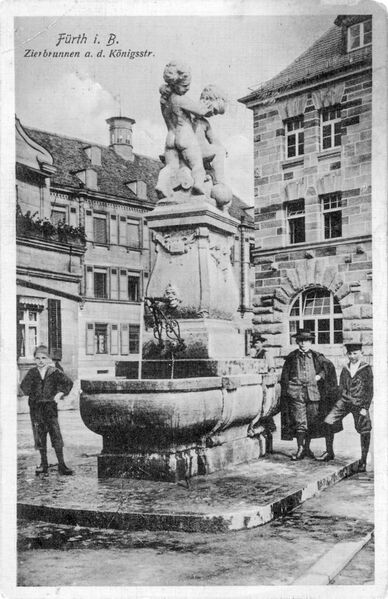 Datei:AK Jugendbrunnen gel 1910.jpg