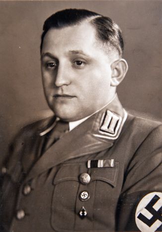Hans Lamperle 1941 NS Stadtrat.jpg
