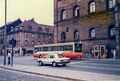 Die Rathauskreuzung ca. 1980 - hier im Bild noch die gelben Telefonzellen der Deutschen Post