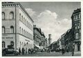 Zeitgenössische Ansichtskarte von 1950. Standort  links, danach  und  Kreuzung  und . Rechts das  Gebäude, dahinter Anwesen 