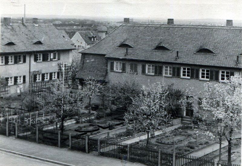 Datei:Eigenes Heim 30er Jahre.jpg