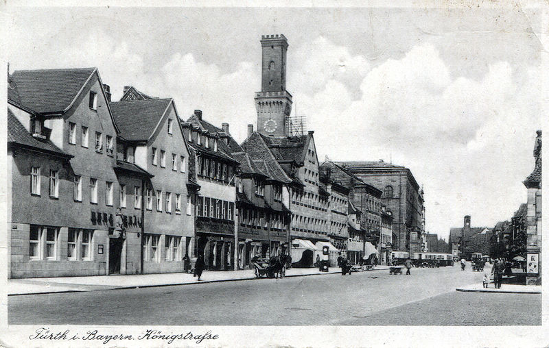 Datei:Königstraße Rathaus 1944 gl.jpg