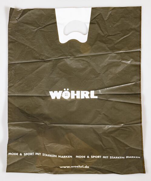 Datei:EKT062 Wöhrl Gustav-Schickedanz-Straße.jpg