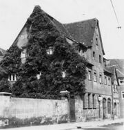 Königstraße 50; rechts 48, HL2146 gegenüber Goldener Schwan.jpg