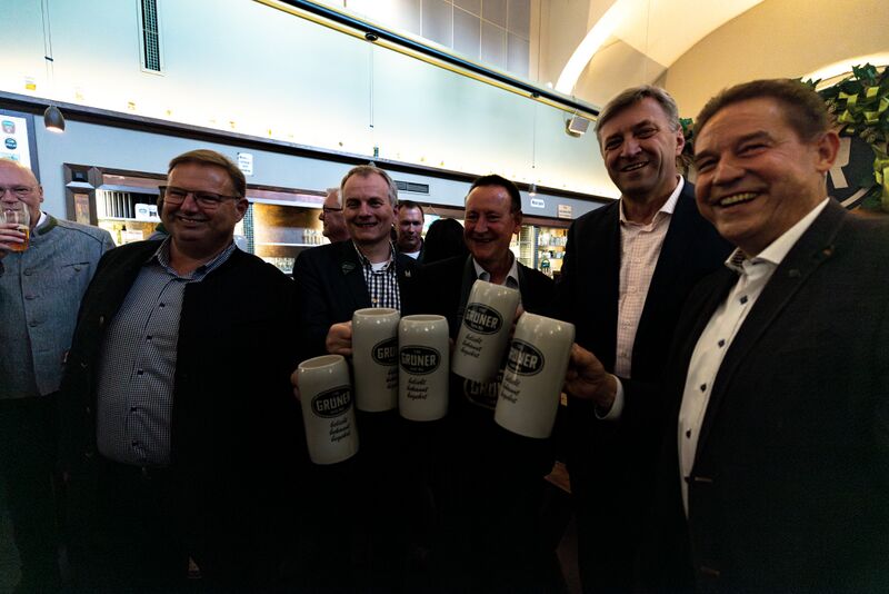 Datei:Bierprobe Kärwa 2023 4.jpg