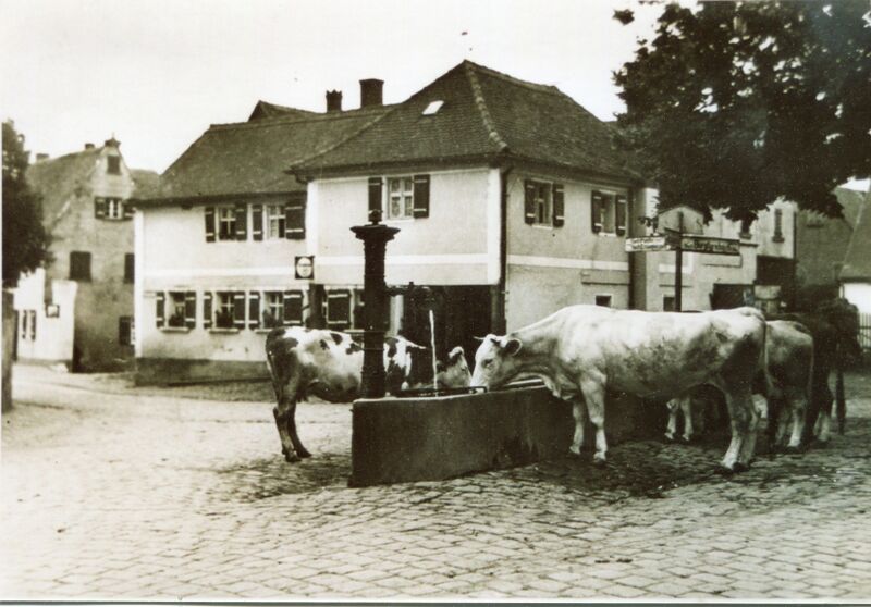 Datei:NL-FW 09 KP 390 Vacher Wasserbrunnen 1940.jpg