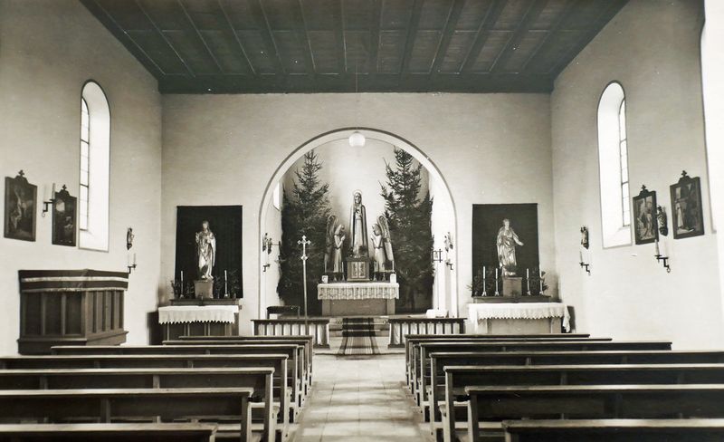 Datei:Herz Jesu innen 1932.jpg