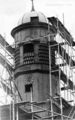 Turm des ehem. Stadtkrankenhaues an der Schwabacher Straße, hier bei Reparaturarbeiten, ca. 1960