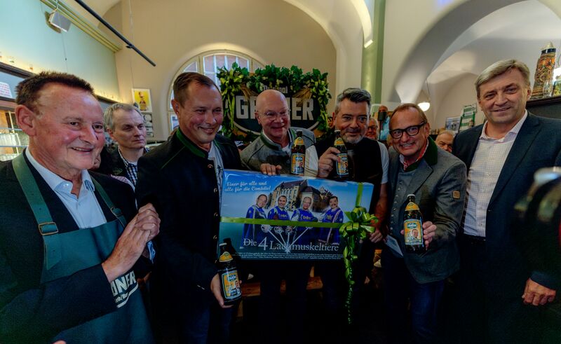 Datei:Bierprobe Kärwa 2023 2.jpg