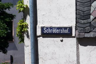 Schild Schrödershof.jpg